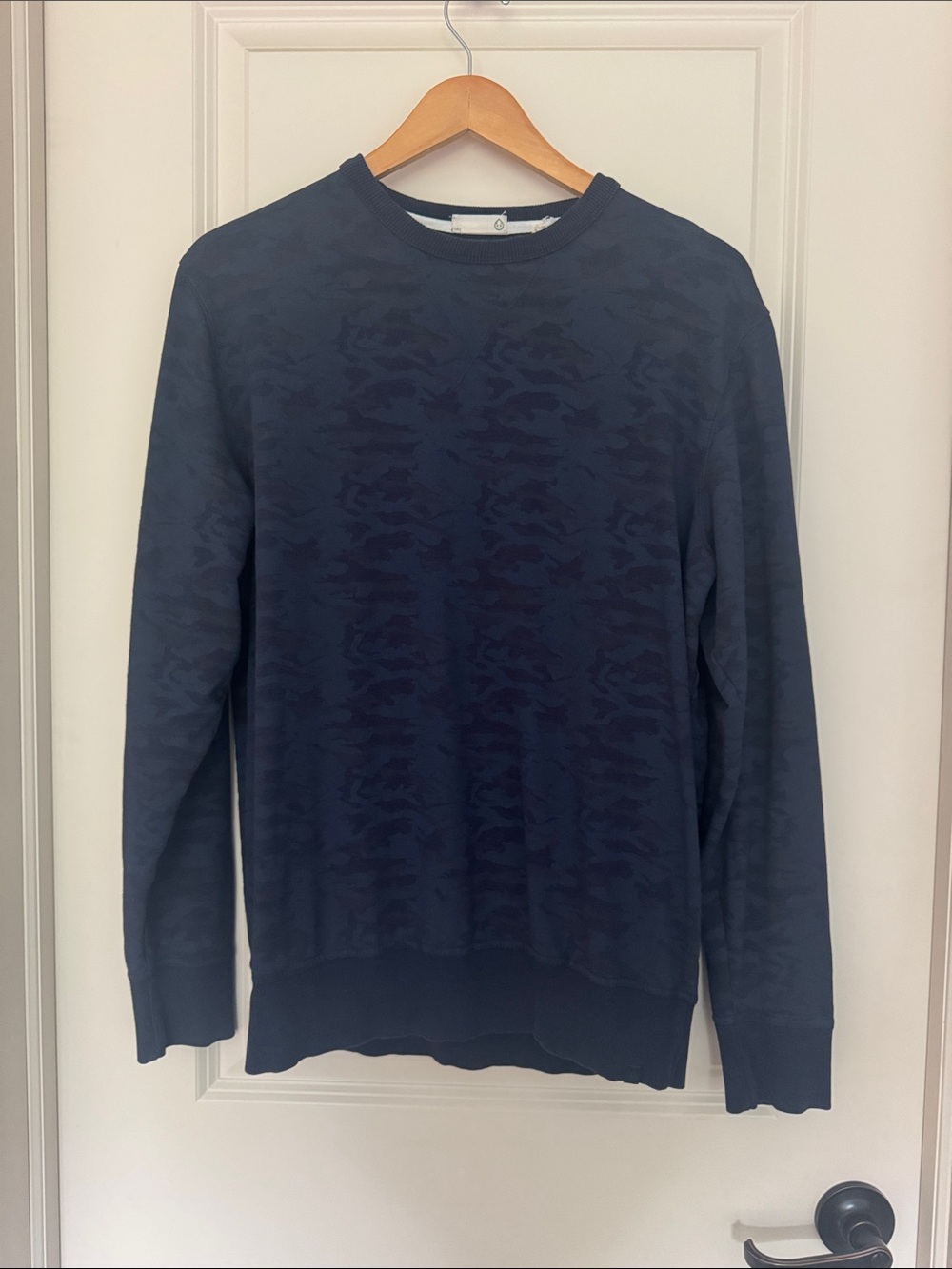 Men's Navy Camouflage Crewneck Sweater - Lightweight Knit